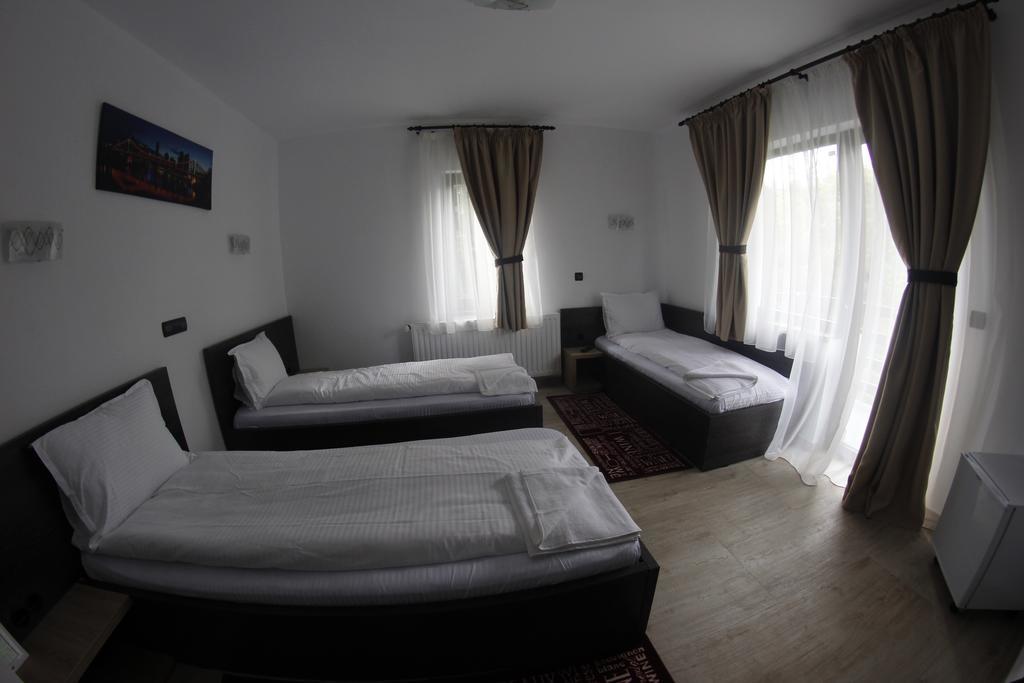 Casa Laur Cu Plaja Privata Hotel Kolibica Kültér fotó
