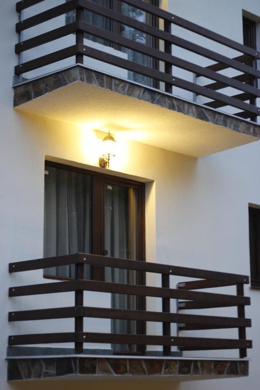Casa Laur Cu Plaja Privata Hotel Kolibica Kültér fotó